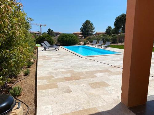 Villa Chez Géraldine Piscine chauffée, proche plage et rivière Lecci france