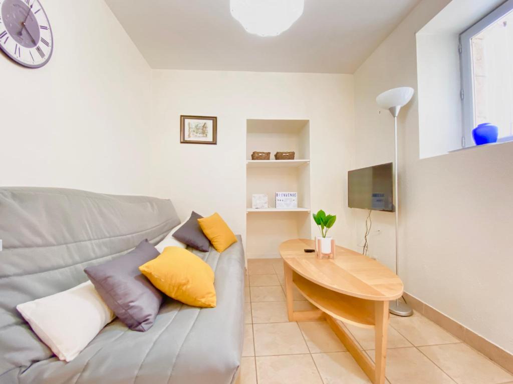 Child friendly detached villa with private swimming pool