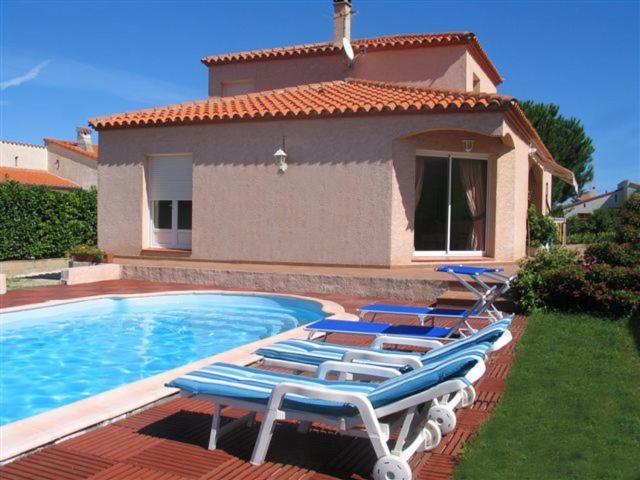 Villa Villa climatisée piscine privée classée 4 étoiles 50 Avenue de la Vallée Heureuse, 66740 Laroque-des-Albères