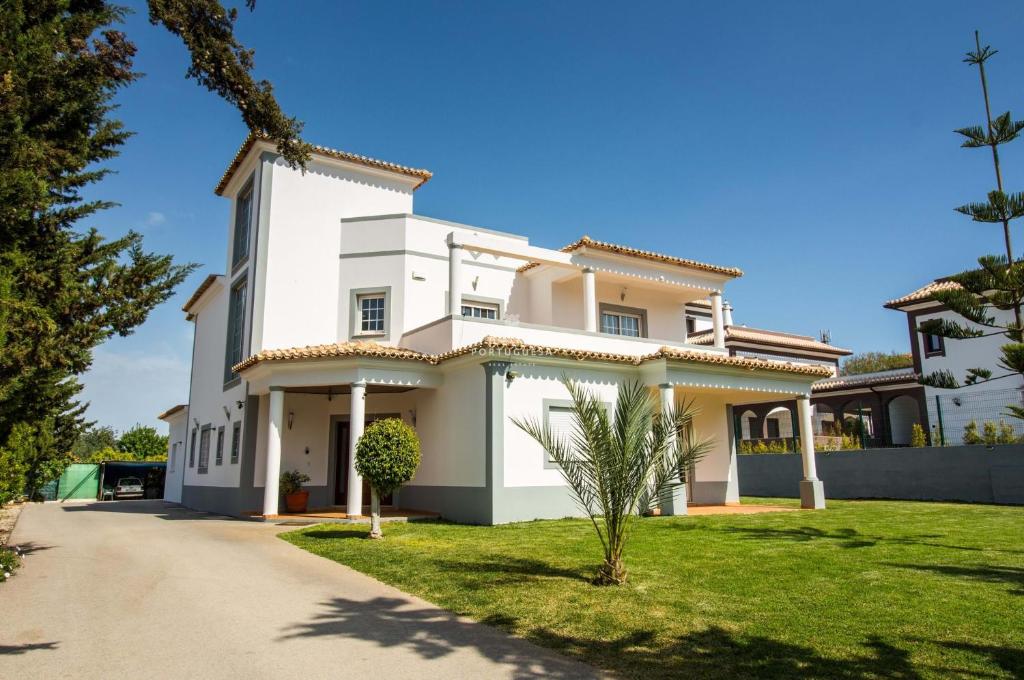 Villa Villa Coelho Caminho do Banco, Traseira das Açoteias CCI, 430Z, 8200-380 Albufeira