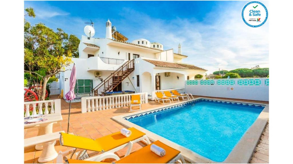 Villa Villa Coelho Rua de João Guita, 8200-385 Albufeira