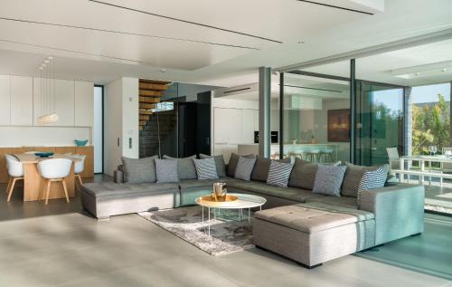 Colinas do Golfe Lux by SAPvillas