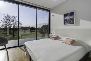 Colinas do Golfe Lux by SAPvillas