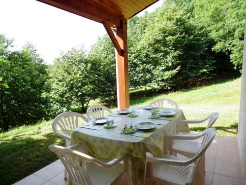 Comfortable house with terrace in south Dordogne