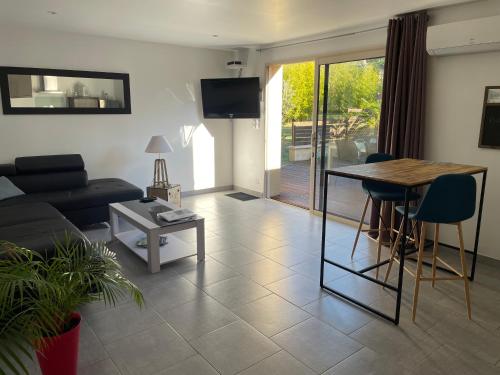 Appartement Villa COSA Spa privatif à Vitrac proche Sarlat Route de Combelongue Vitrac