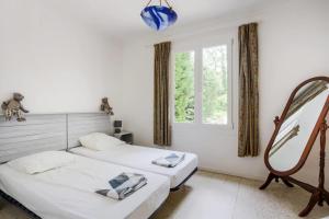 Country villa with 2200m2 garden-private pool-6people