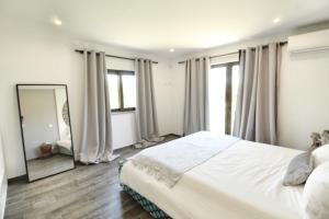 Cozy Luxury Pool Villa Bali with a big privat garden