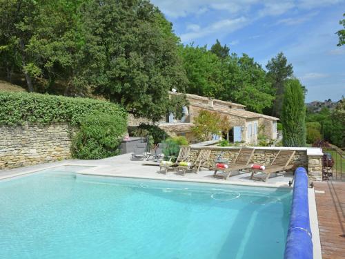 Cozy Villa in M nerbes with Swimming Pool