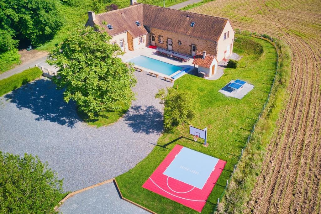 Crazy Villa Chateaubert 28 - Heated pool - Basket - 2h Paris - 30p Lieu dit Chateaubert, 72240 La Chapelle-Saint-Fray