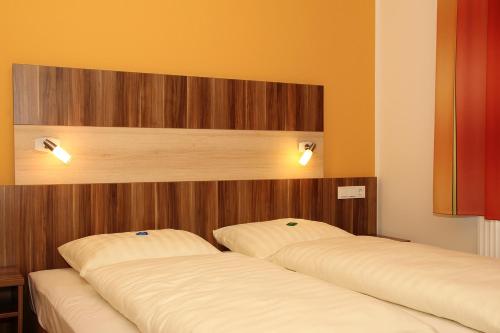Hôtel Villa Croatia & Restaurant Adria Rathausstraße 3 Klingenberg am Main