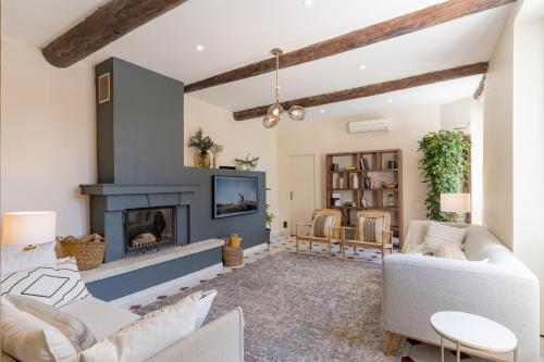 Cycle Coffee Society House Ventoux