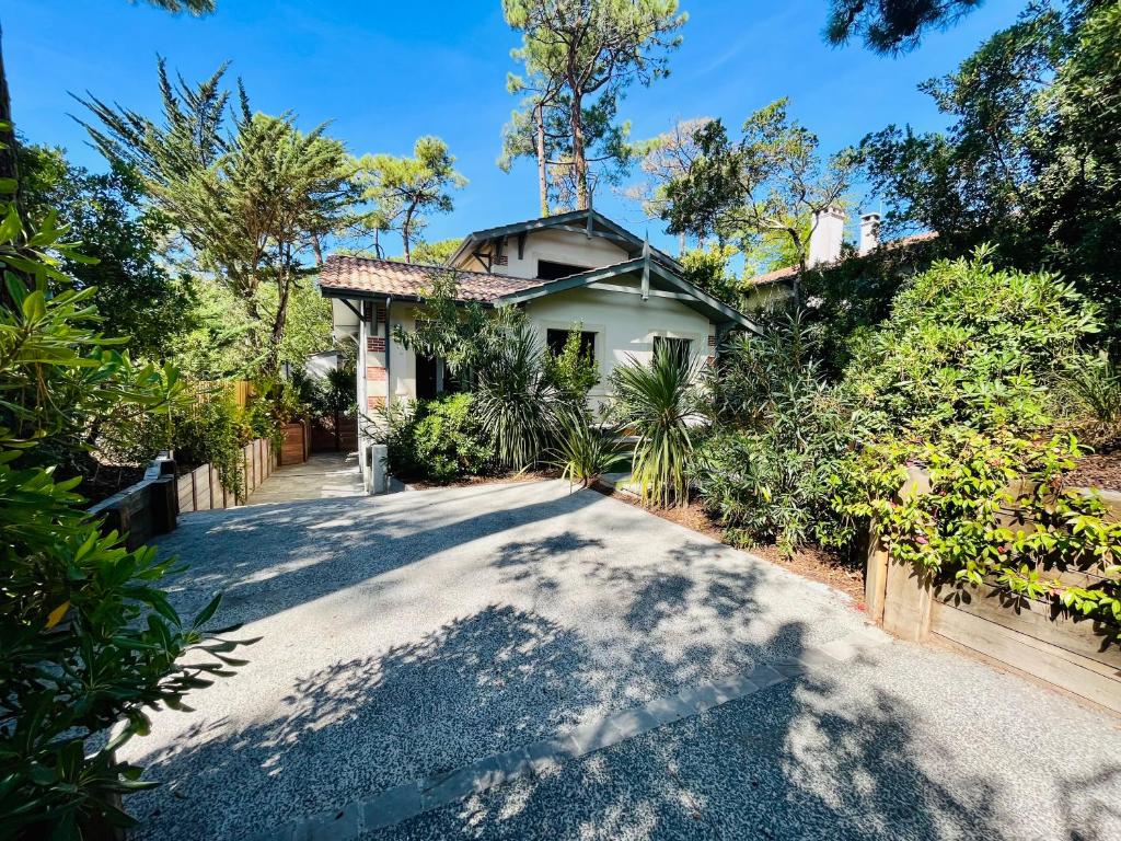 Villa Villa d'Architecte 15 Allée Charles-Marie Leconte de Lisle, 33120 Arcachon