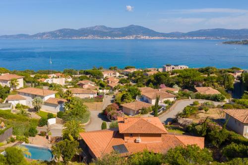 Villa d'exception CAONIA - Piscine à débordement - vue mer - Plage à pied Pietrosella france