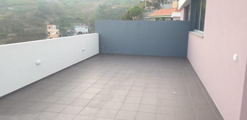 D Henriques House