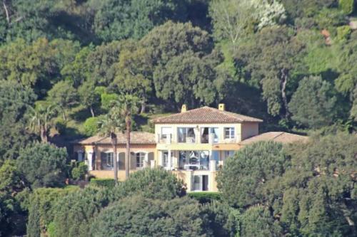 Villa Darius Belle et grande villa, piscine, clim, vue mer Cavalaire sur Mer Cavalaire-sur-Mer france