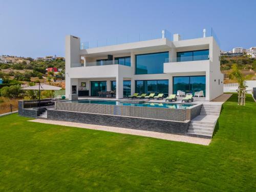 Villa das Amendoeiras by HelloVacations Albufeira portugal