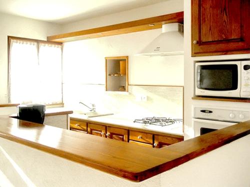 Villa de 2 chambres avec piscine privee jardin et wifi a Mormoiron Mormoiron france