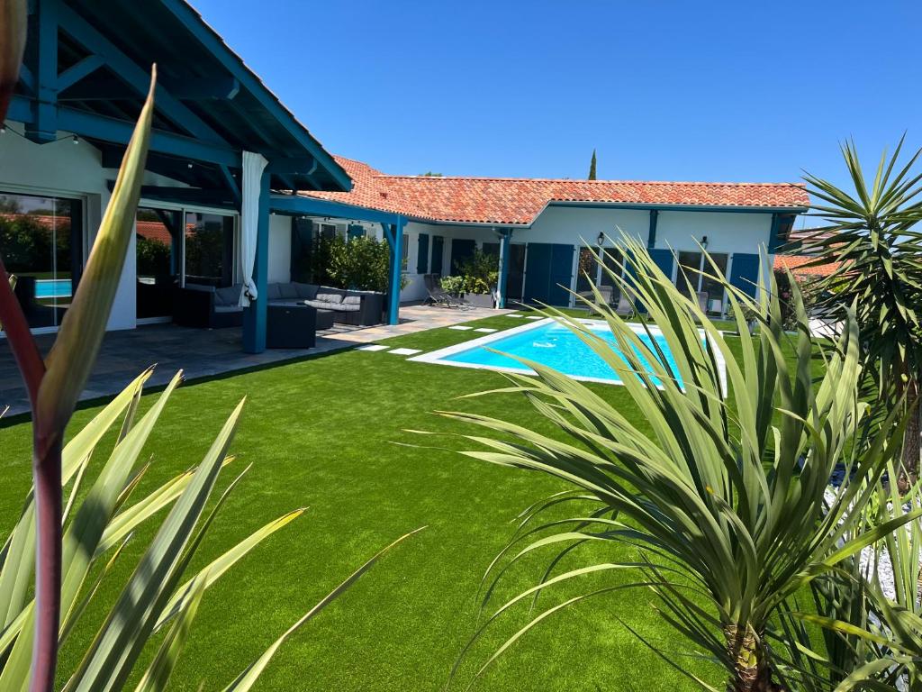 Villa Villa de 200 m2 limite biarritz , quartier docks de la negresse 100 Impasse du Clos Lanchipiette, 64200 Arcangues