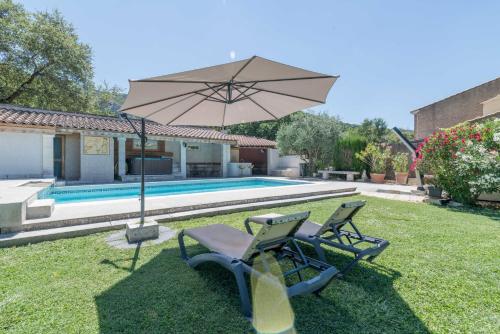 Villa de 3 chambres avec piscine privee jacuzzi et jardin amenage a Oppede Oppède france