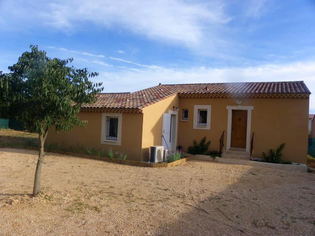 Villa Villa de 3 chambres avec piscine privee jardin clos et wifi a Saint Saturnin les Apt 379 Chemin des Genets, 84490 Croagnes