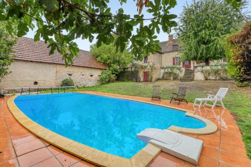 Villa de 4 chambres avec piscine privee jardin clos et wifi a Lucenay les Aix Lucenay-lès-Aix france