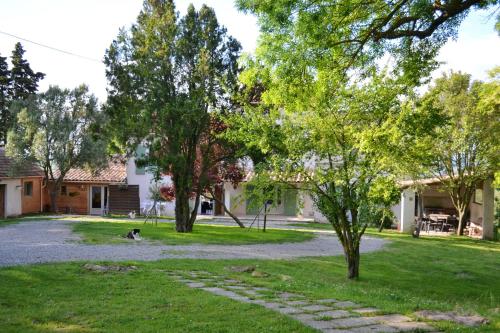 Villa de 5 chambres avec piscine partagee jardin amenage et wifi a Laurac Laurac france