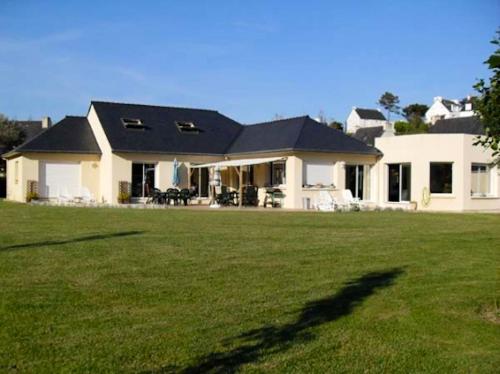 Villa de 5 chambres avec piscine privee jacuzzi et jardin clos a Saint Nic Saint-Nic france