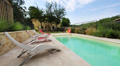 Villa de 5 chambres avec piscine privee jardin amenage et wifi a Divajeu Divajeu france