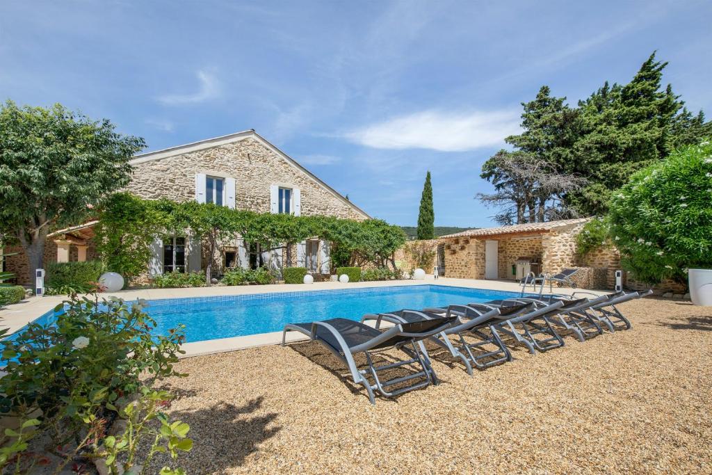 Villa Villa de 5 chambres avec piscine privee jardin clos et wifi a Uchaux Chemin de la d'Hugue, 84100 Uchaux