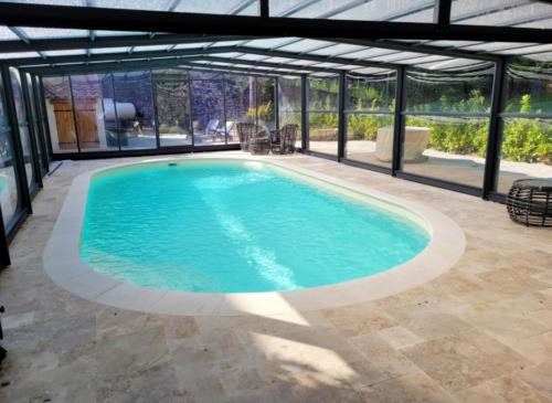 Villa de 6 chambres avec piscine interieure jardin amenage et wifi a Carlux Carlux france