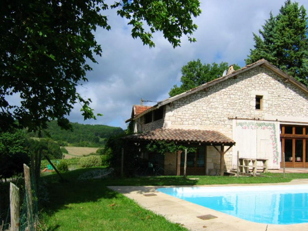 Villa Villa de 6 chambres avec piscine privee jardin clos et wifi a Saint Paul Flaugnac Le Jardinet, 46170 Flaugnac