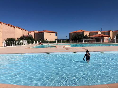 Villa de Louis piscine vue mer, Lydia et plage Le Barcarès france