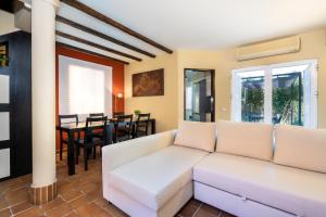 Delightful duplex in Vilamoura with barbecue and shared pool