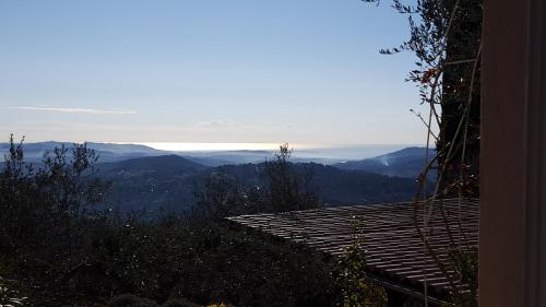 B&B / Chambre d'hôtes villa des oliviers 336, chemin de la fontaine Le Tignet