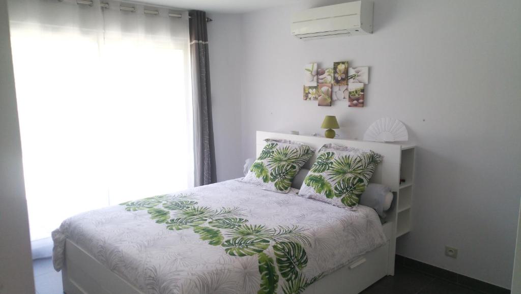 B&B / Chambre d'hôtes Villa Dikaria L'Hermitage, 89150 Montacher