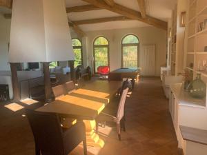 Domaine au coeur des vignes, tout près d'Aix.