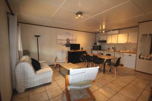 Domaine de vacances à 600m de la plage animations piscines en supplément belle villa climatisée 3 chambres 6 couchages WIFI LRPDSK3