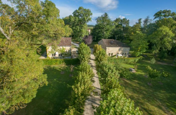 Villa Double cottages dans parc château - piscine privée - 14 pers Hameau de Balarin 32250 Larroque-sur-lʼOsse