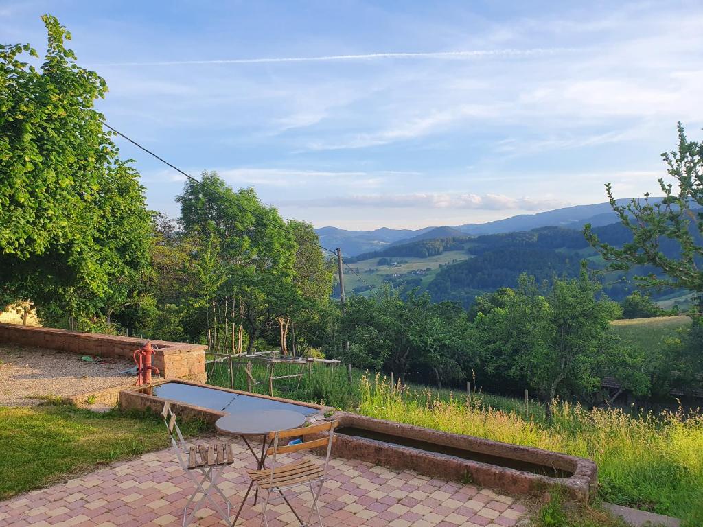 Double cottages dans parc château - piscine privée - 14 pers 32250 Larroque-sur-lʼOsse