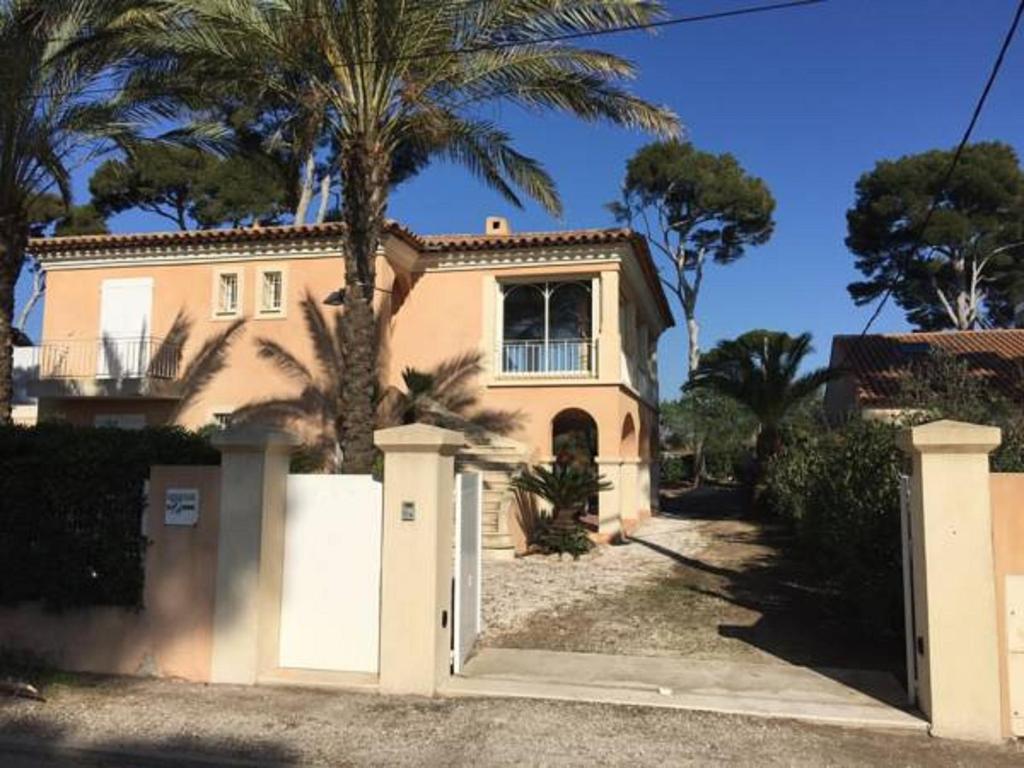 Villa Echappée Bleue Immobilier - Villa Les Pesquier Rue Jean Bart 83400 Hyères