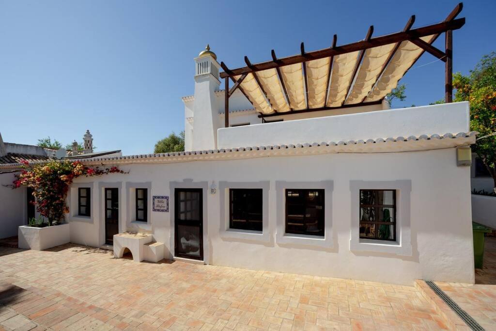 Villa Einzigartige Landhaus-Villa mit Privat-Pool 116 Rua da Arroteia Apartado 2384 8100-070 Boliqueime