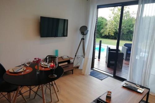 Entre Piscine et Mer