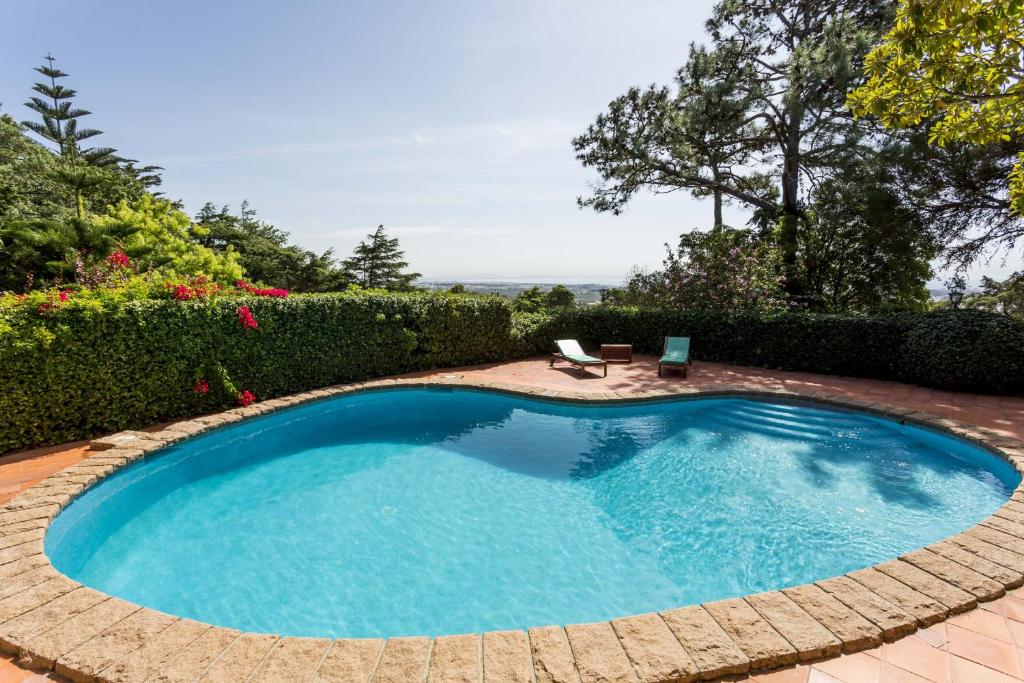 Villa Entre Rochas Pool House by CadenzaLux Estrad da Serra, 790 2755-153 Cascais