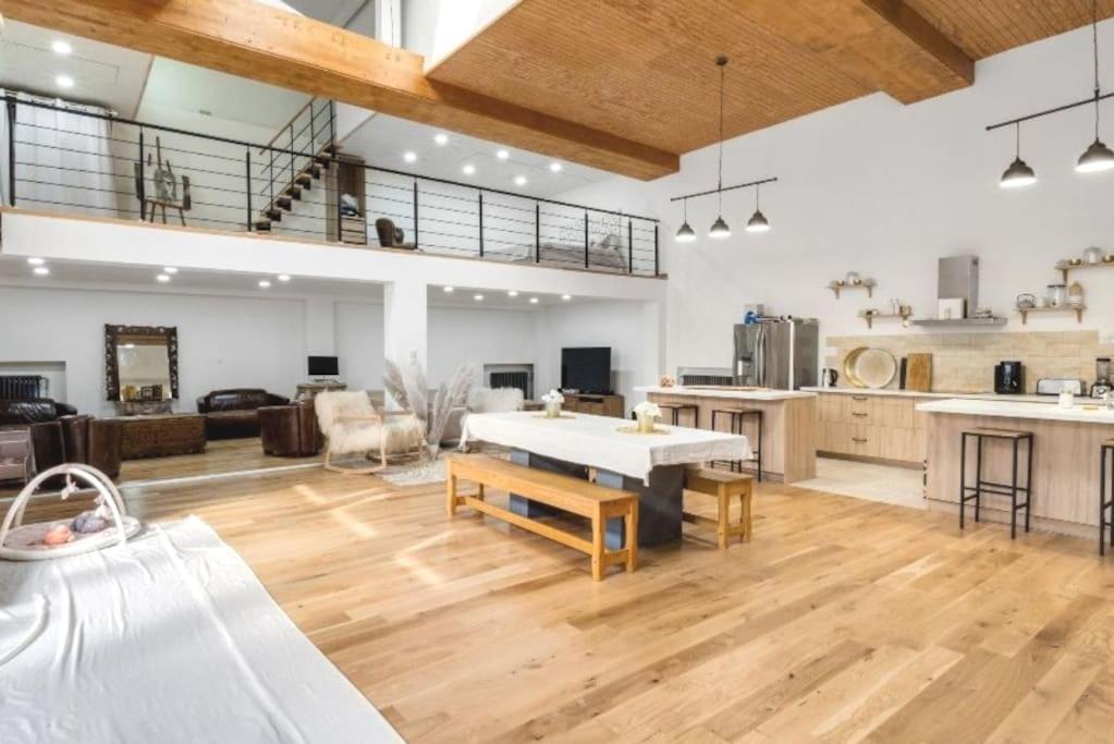 Villa Epoustouflant loft à 25 min des Champs-Elysées 108 Rue Gabriel Péri 95240 Cormeilles-en-Parisis