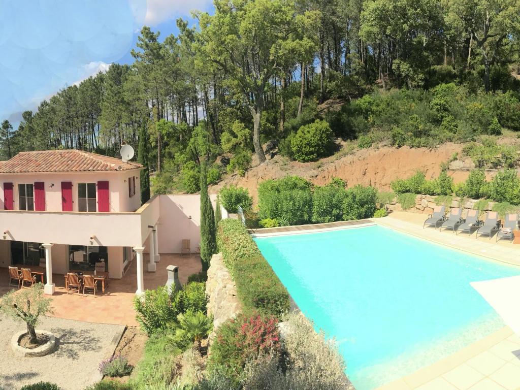 Villa Exclusive villa in Le muy with private pool  83490 Le Muy