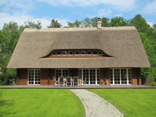 Exklusives Holzhaus