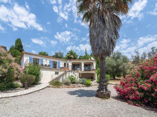 Exquisite Villa in Beaufort with Swimming Pool