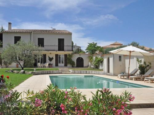 Farm holiday with swimming pool in the hills of the Chianti