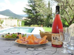 Villa Farm holiday with swimming pool in the hills of the Chianti  26110 Mirabel-aux-Baronnies Rhône-Alpes