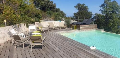 Villa Favone 12 pers piscine 10 min plage à pieds Conca france